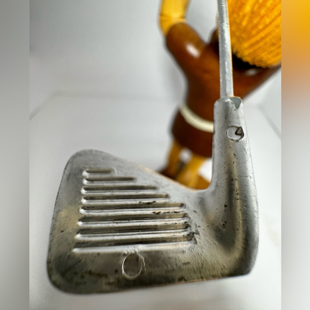 Romer of Italy Vintage 1992 Hand Carved Female Golfer Wood Statue - Picture 9 of 10